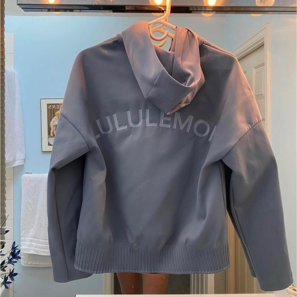 Lululemon labs zip-up jacket, size M. - Picture 2 of 3